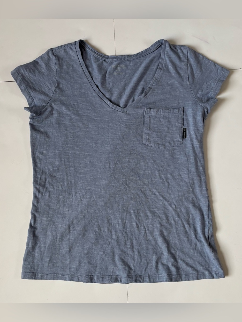 Columbia Women's V-Neck Pocket Tee - Dusty Blue